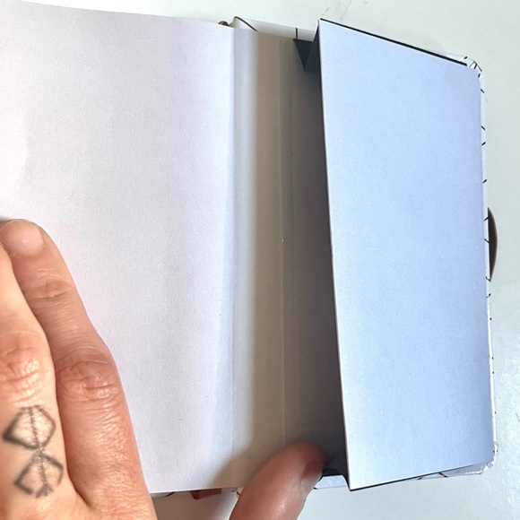 ๐ท๏ธ Caliber password keeper hard cover abstract mini journal for purse - Picture 12 of 12